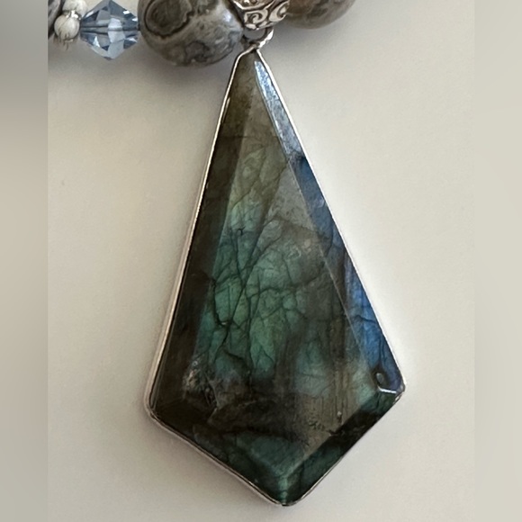 24 inch Grey Map and Labradorite Gemstone bead Necklace NWOT - Picture 12 of 14